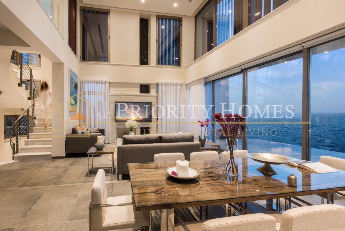 Luxury Six Bedroom Beach Villas in Chloraka, Paphos