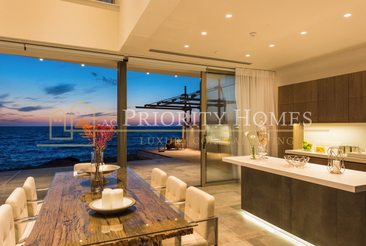 Luxury Six Bedroom Beach Villas in Chloraka, Paphos