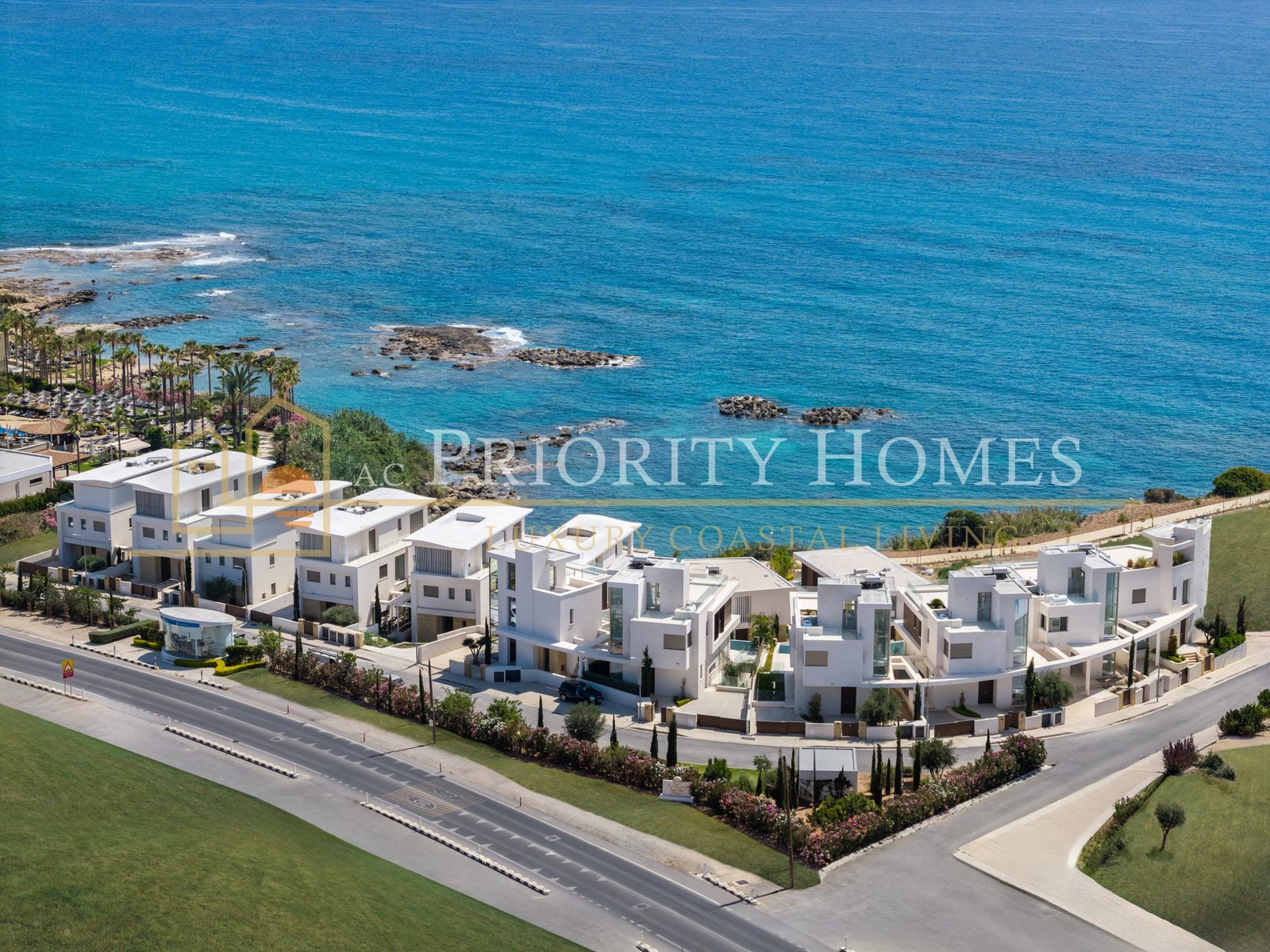 Exclusive Five-Bedroom Villa with Sea Views in Kissonerga