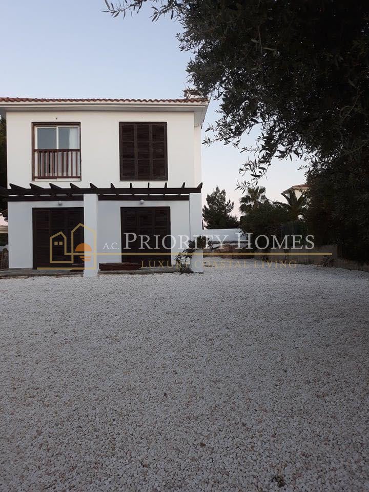 Charming 3-Bedroom House for Sale in Pissouri Village