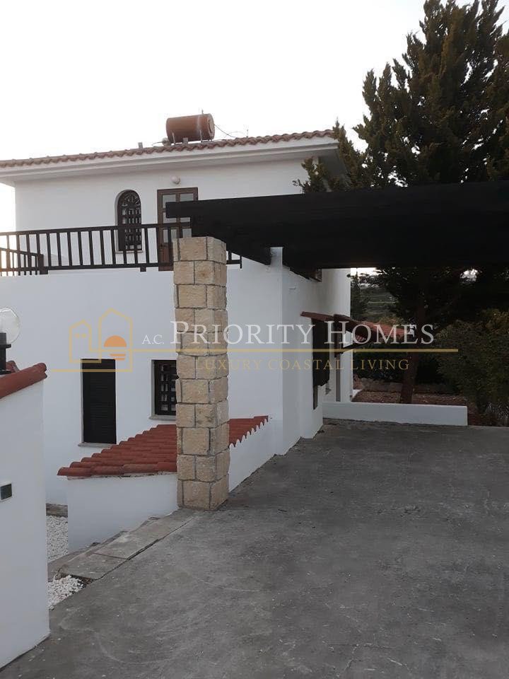 Charming 3-Bedroom House for Sale in Pissouri Village