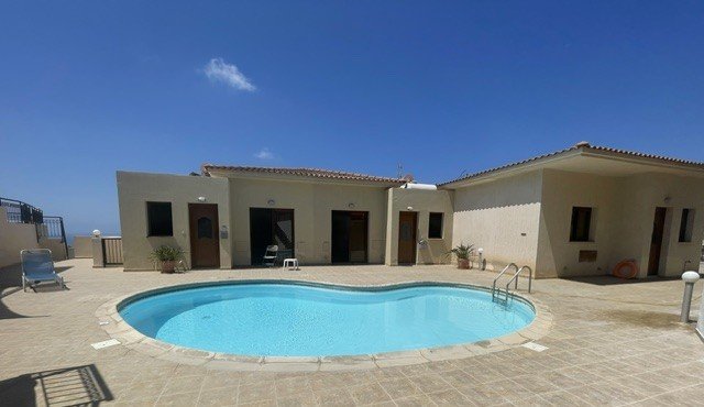 Refurbished Two-Bedroom Semi-Detached House with Sea Views & Communal Pool