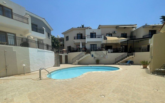 Refurbished Two-Bedroom Semi-Detached House with Sea Views & Communal Pool