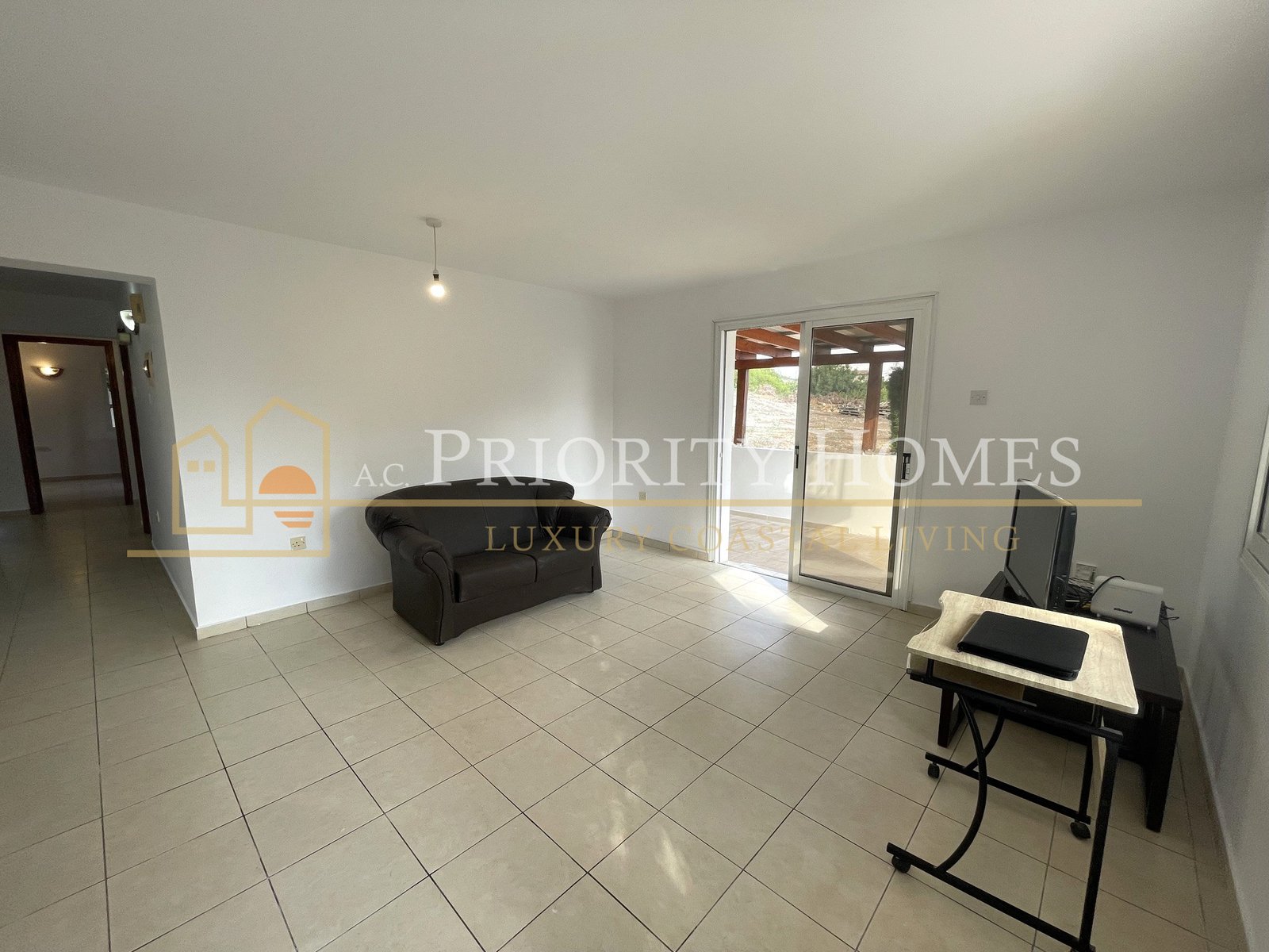 Two Bedroom Ground Floor Apartment in Pegeia