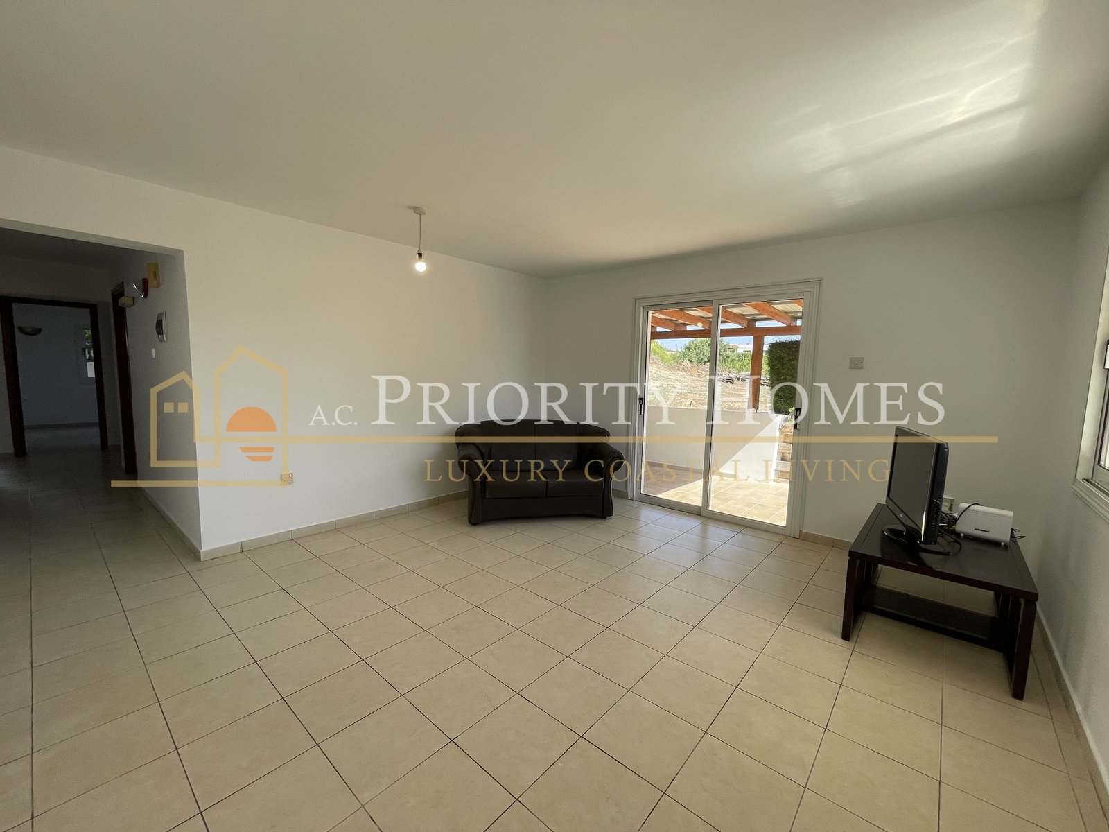 Two Bedroom Ground Floor Apartment in Pegeia