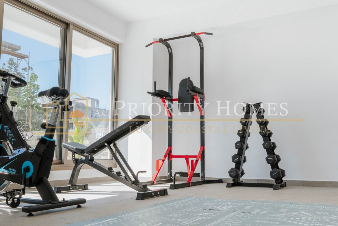 Contemporary Two-Bedroom Penthouse with Private Roof Terrace in Kato Paphos