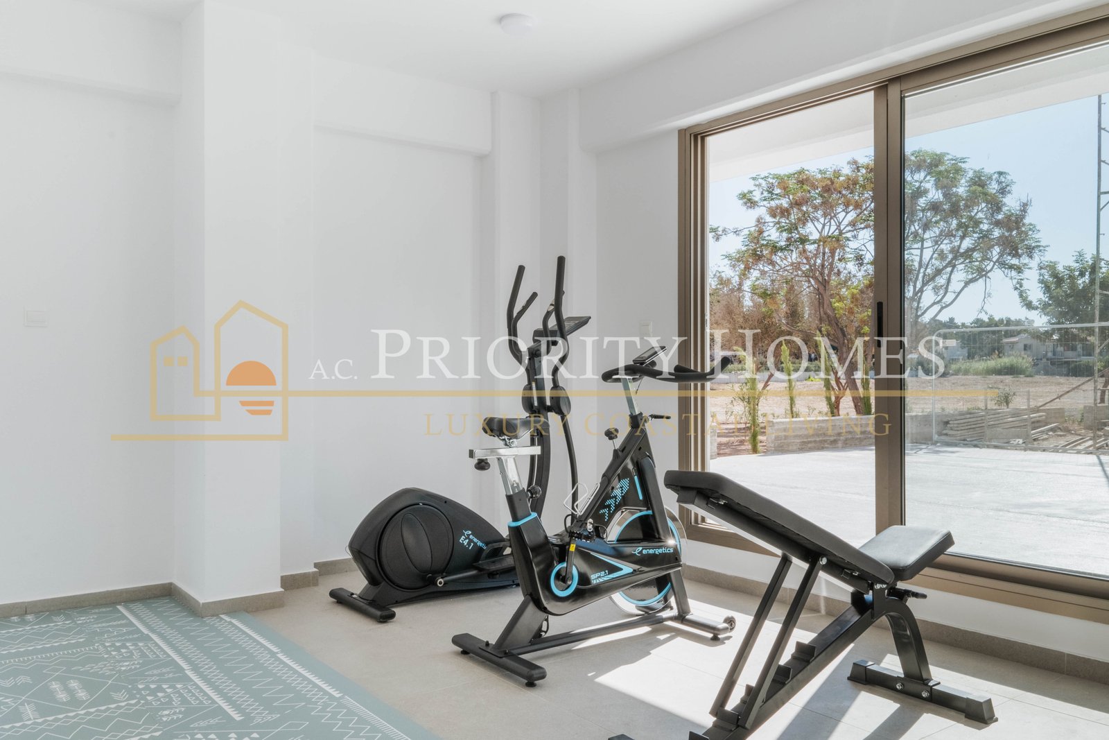 Contemporary Two-Bedroom Penthouse with Private Roof Terrace in Kato Paphos