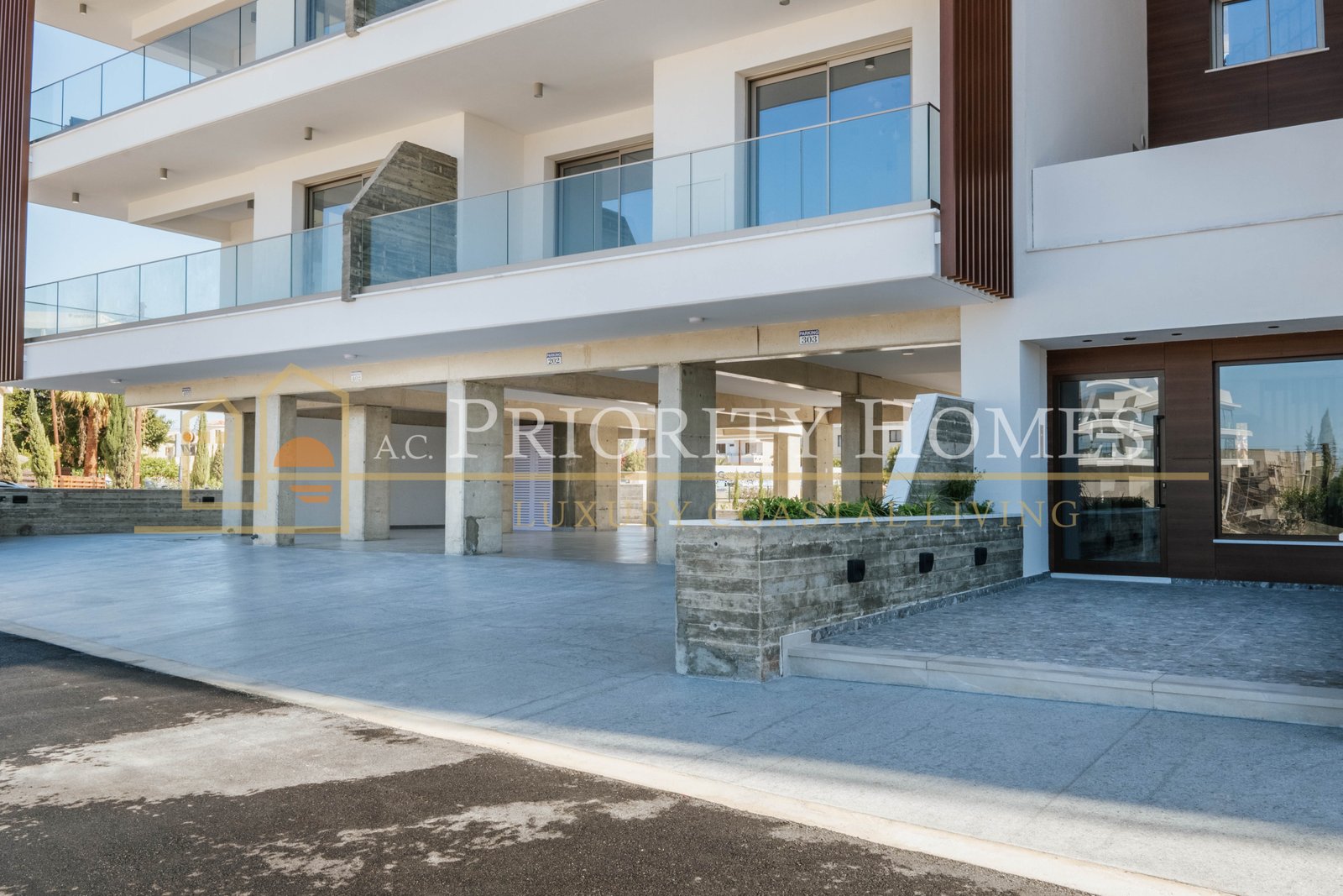 Contemporary Two-Bedroom Penthouse with Private Roof Terrace in Kato Paphos