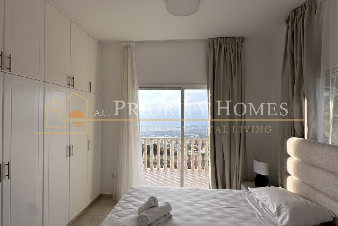 Luxury Five-Bedroom Villa with Sea Views in Tala, Paphos