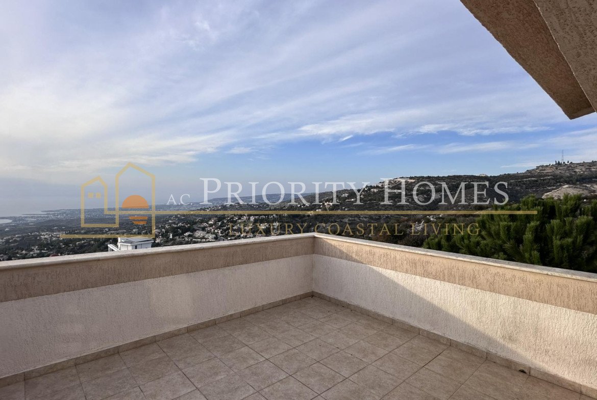 Luxury Five-Bedroom Villa with Sea Views in Tala, Paphos