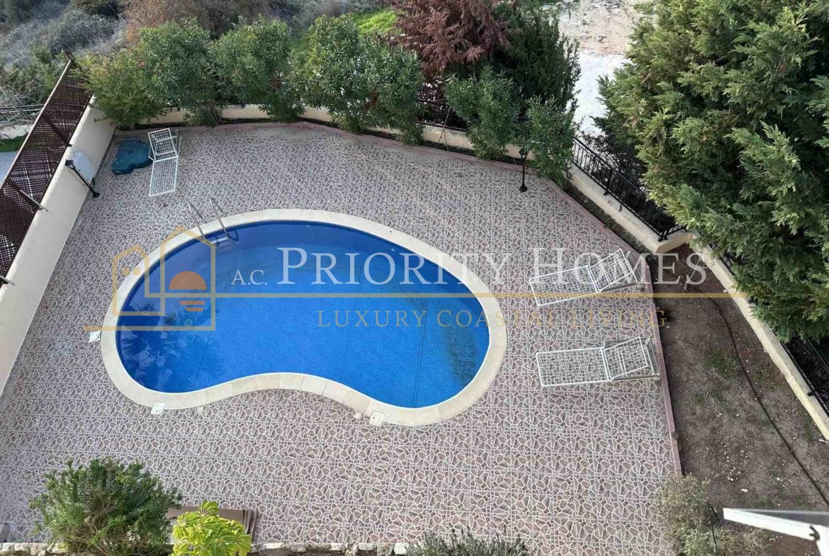 Luxury Five-Bedroom Villa with Sea Views in Tala, Paphos