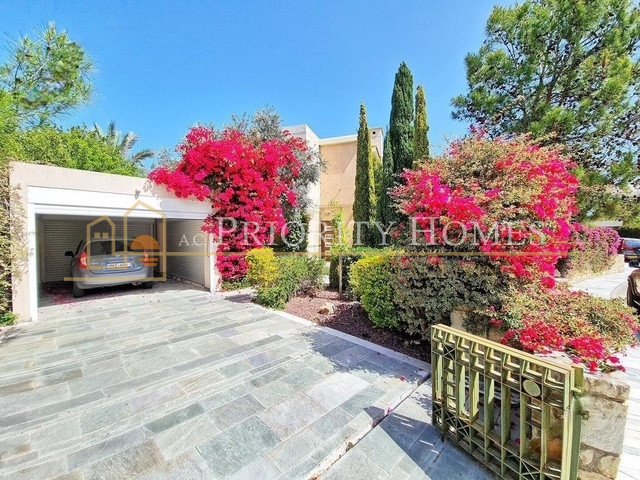Four Bedroom Four Bathroom Beachfront Villa in Polis Latchi