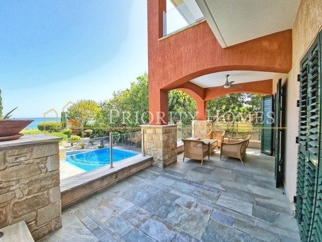 Four Bedroom Four Bathroom Beachfront Villa in Polis Latchi