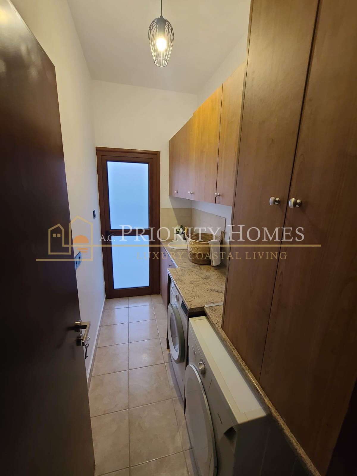 Four-Bedroom Villa in Tsada