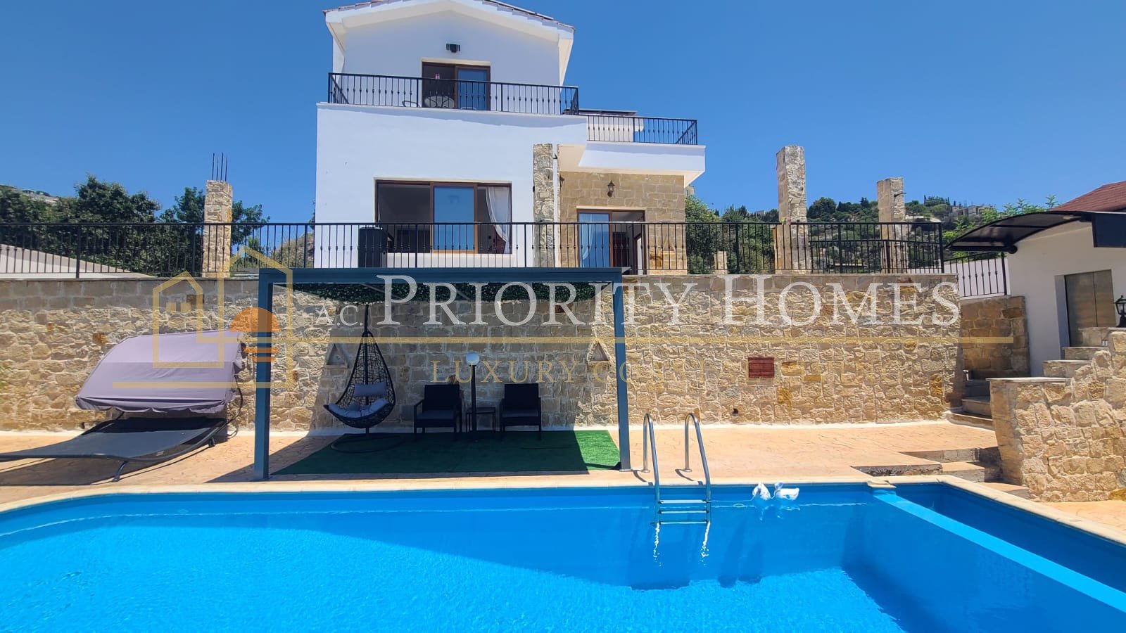 Four-Bedroom Villa in Tsada