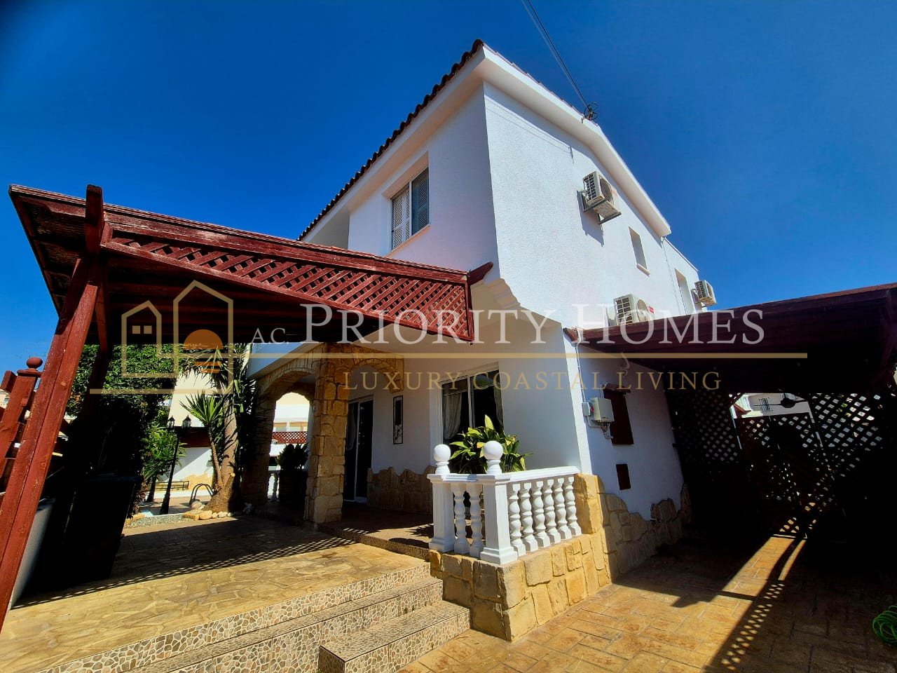 Beautiful Three-Bedroom Detached Villa with Private Pool, Sea & Mountain Views in Tala