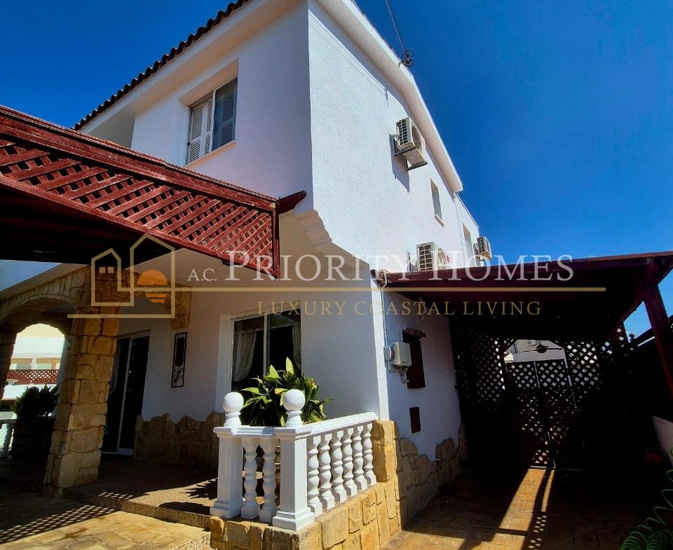 Beautiful Three-Bedroom Detached Villa with Private Pool, Sea & Mountain Views in Tala