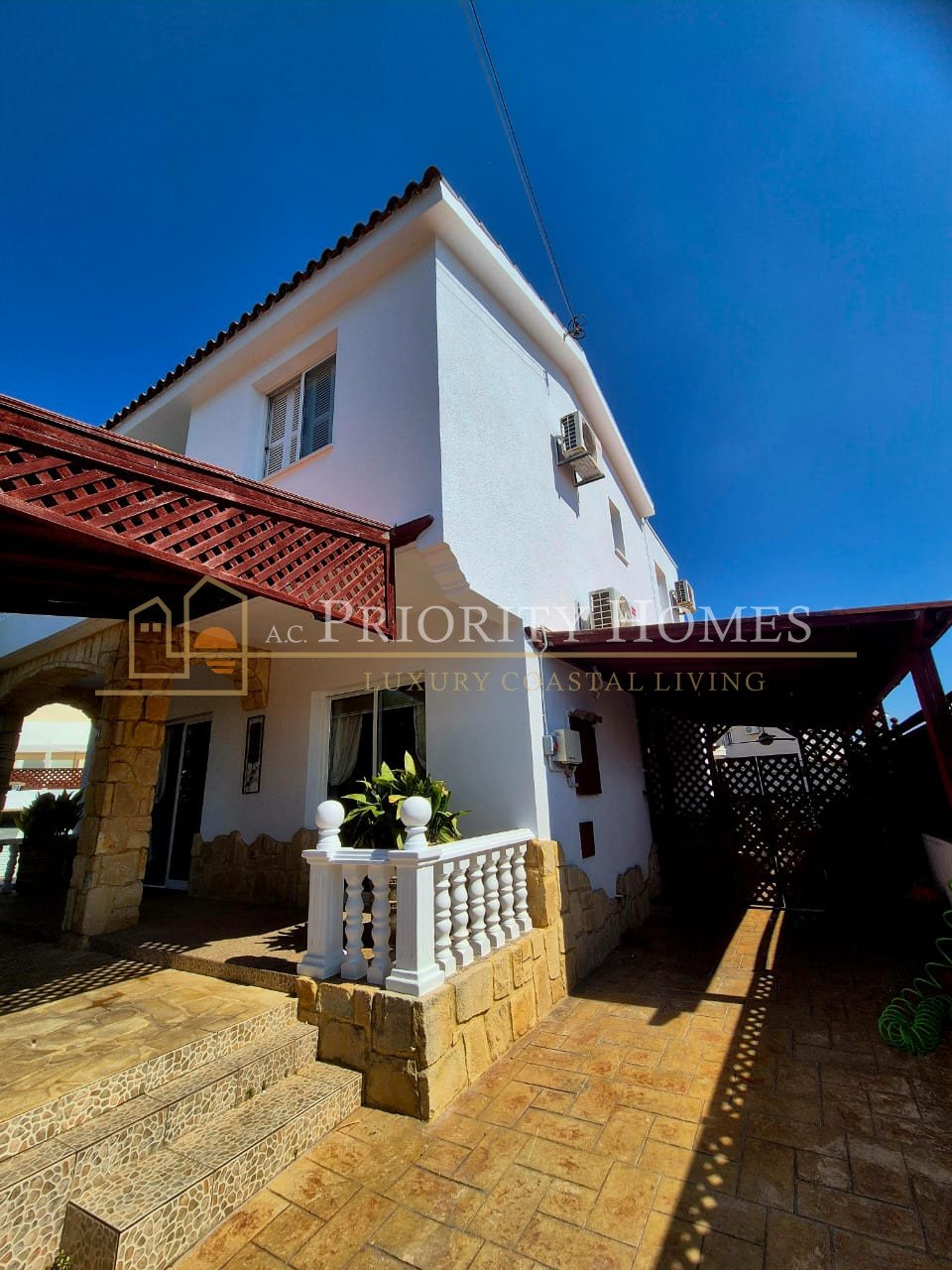 Beautiful Three-Bedroom Detached Villa with Private Pool, Sea & Mountain Views in Tala