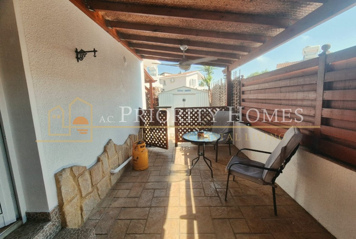 Beautiful Three-Bedroom Detached Villa with Private Pool, Sea & Mountain Views in Tala