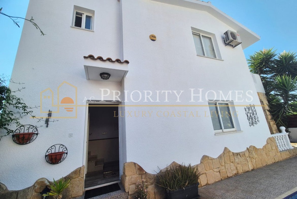 Beautiful Three-Bedroom Detached Villa with Private Pool, Sea & Mountain Views in Tala