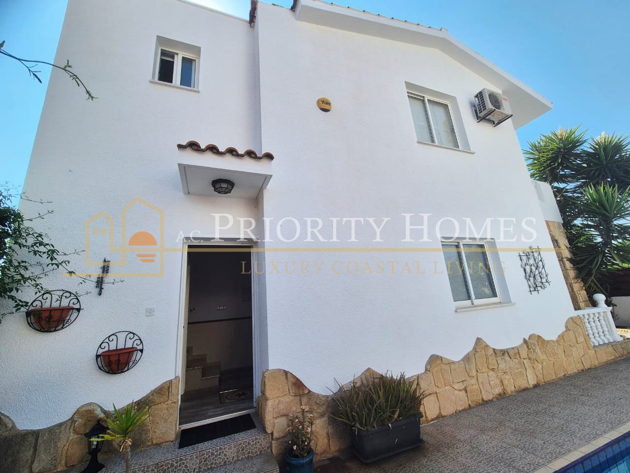 Beautiful Three-Bedroom Detached Villa with Private Pool, Sea & Mountain Views in Tala