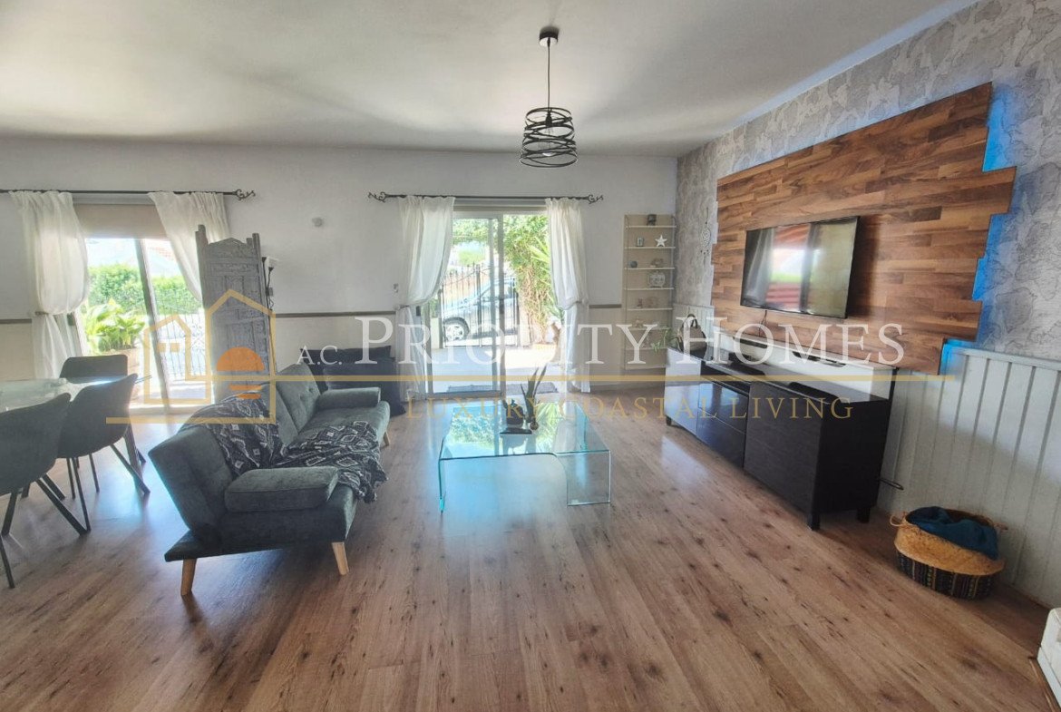 Beautiful Three-Bedroom Detached Villa with Private Pool, Sea & Mountain Views in Tala