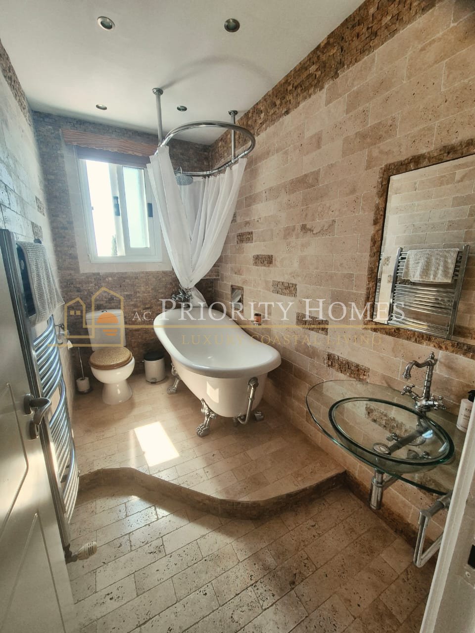 Beautiful Three-Bedroom Detached Villa with Private Pool, Sea & Mountain Views in Tala
