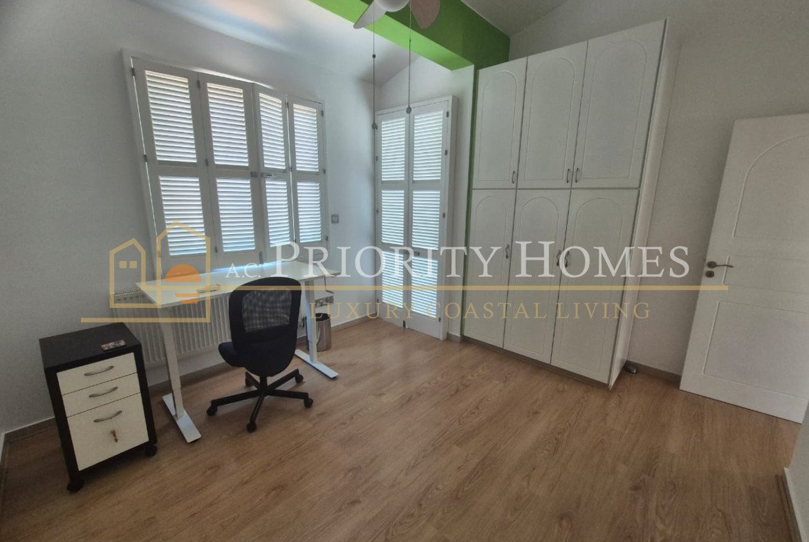 Beautiful Three-Bedroom Detached Villa with Private Pool, Sea & Mountain Views in Tala