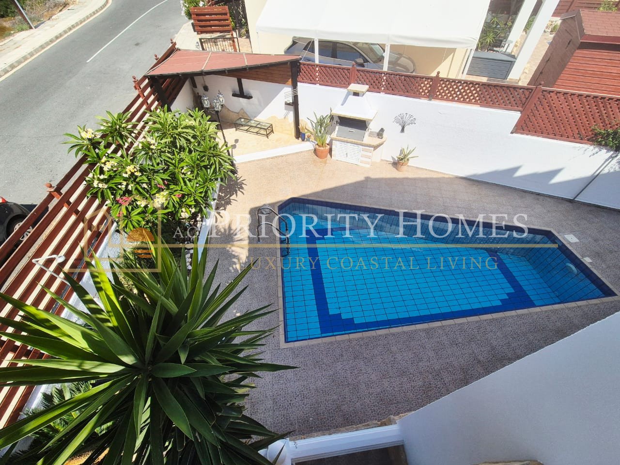 Beautiful Three-Bedroom Detached Villa with Private Pool, Sea & Mountain Views in Tala