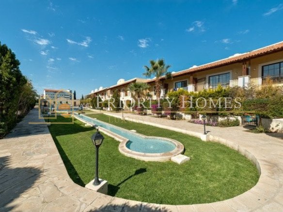 Fully Renovated 2-Bedroom Townhouse in Royal Gardens, Potamos Germasogeia