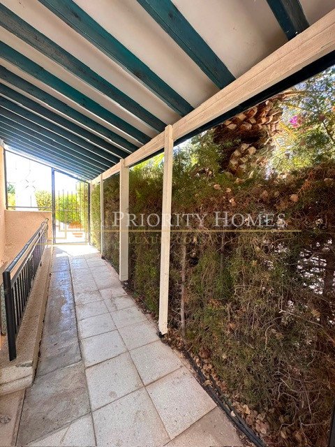 Two-Bedroom Bungalow in Coral Bay