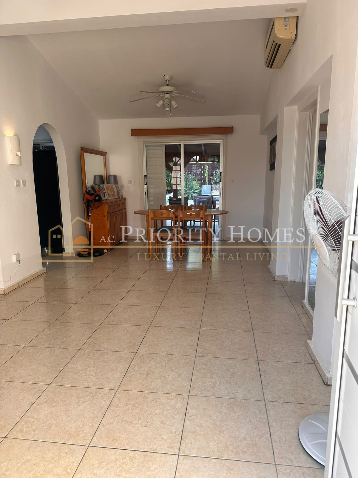 Two-Bedroom Bungalow in Coral Bay