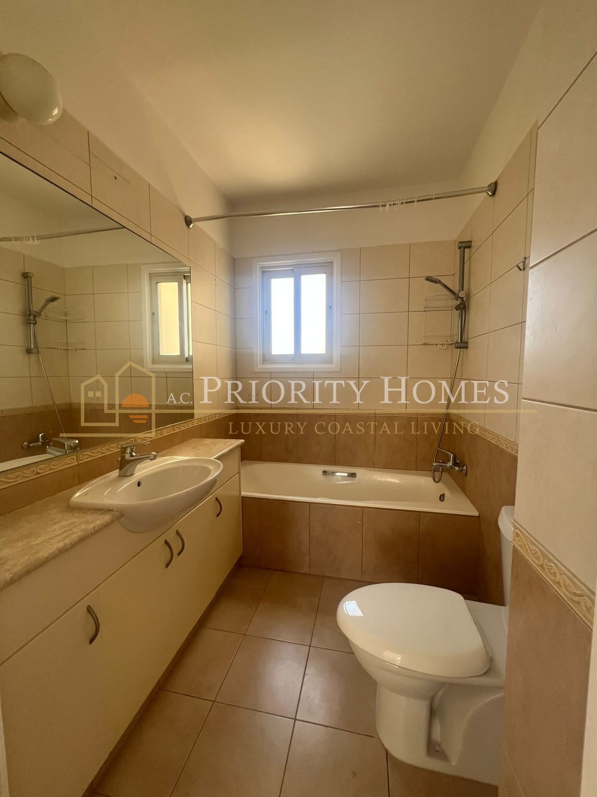 Two-Bedroom Sea View Apartment for Rent in Chloraka