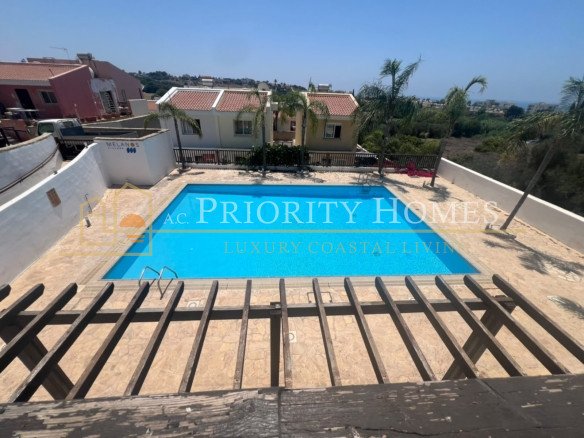 Two-Bedroom Sea View Apartment for Rent in Chloraka