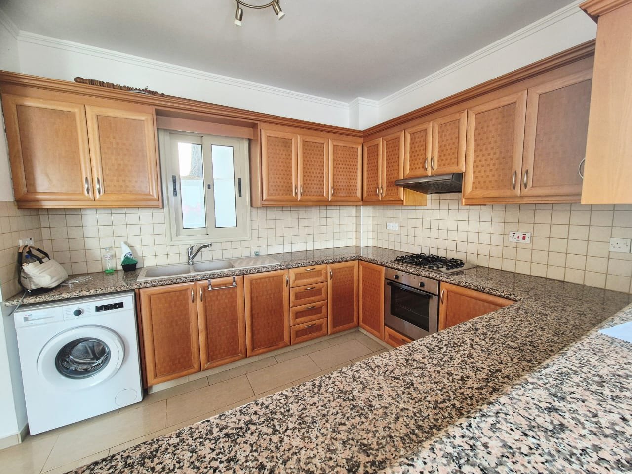 Four-Bedroom Villa in Tala with Sea Views