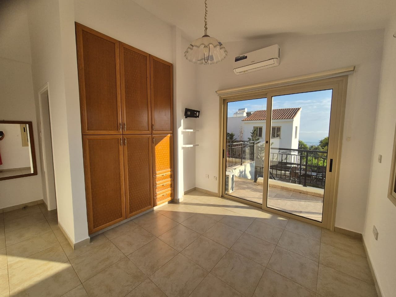 Four-Bedroom Villa in Tala with Sea Views