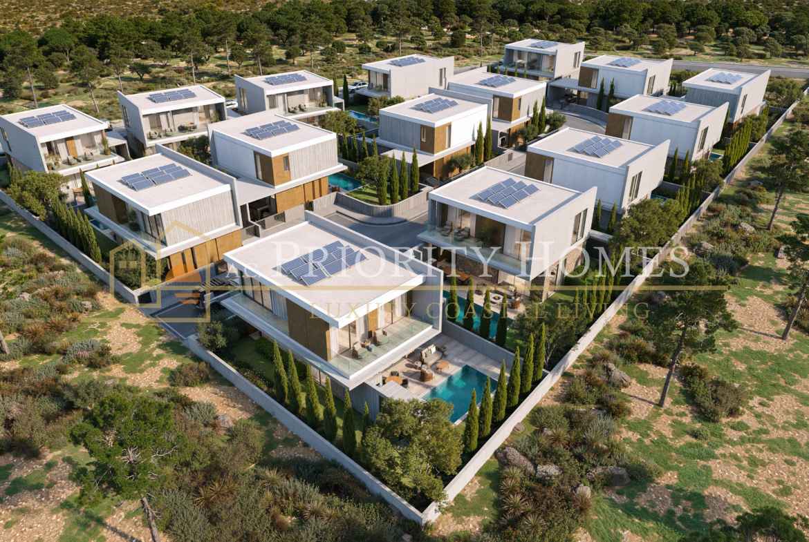 Contemporary Luxury Three-Bedroom Villas in Geroskipou