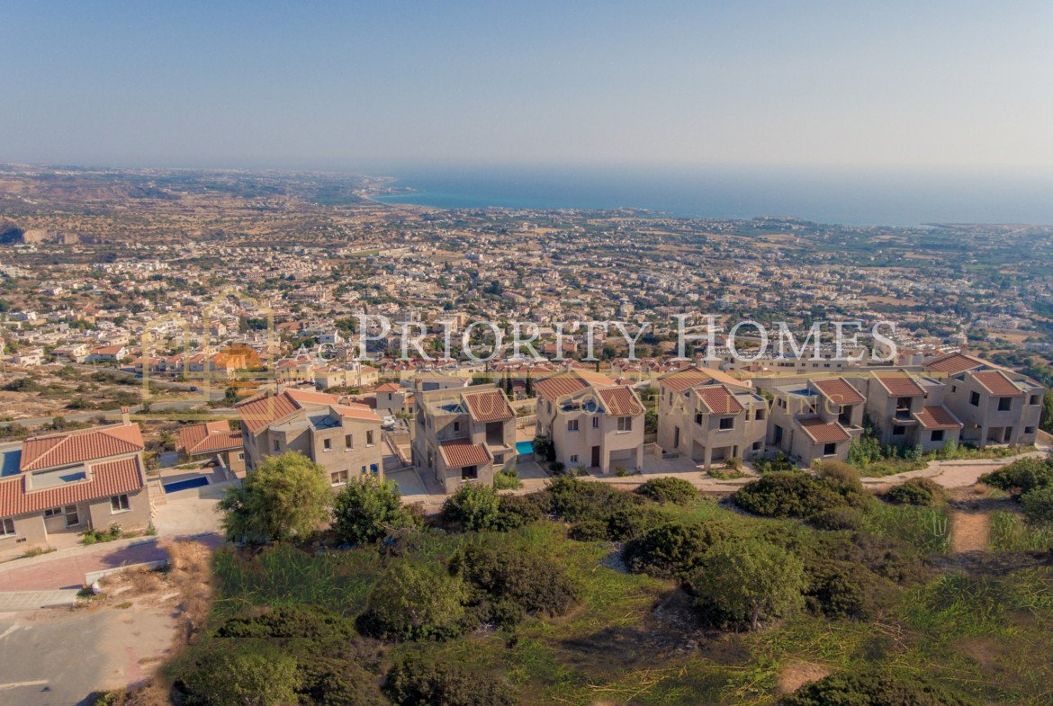 Five-Bedroom Villas with Panoramic Sea Views in Pegeia