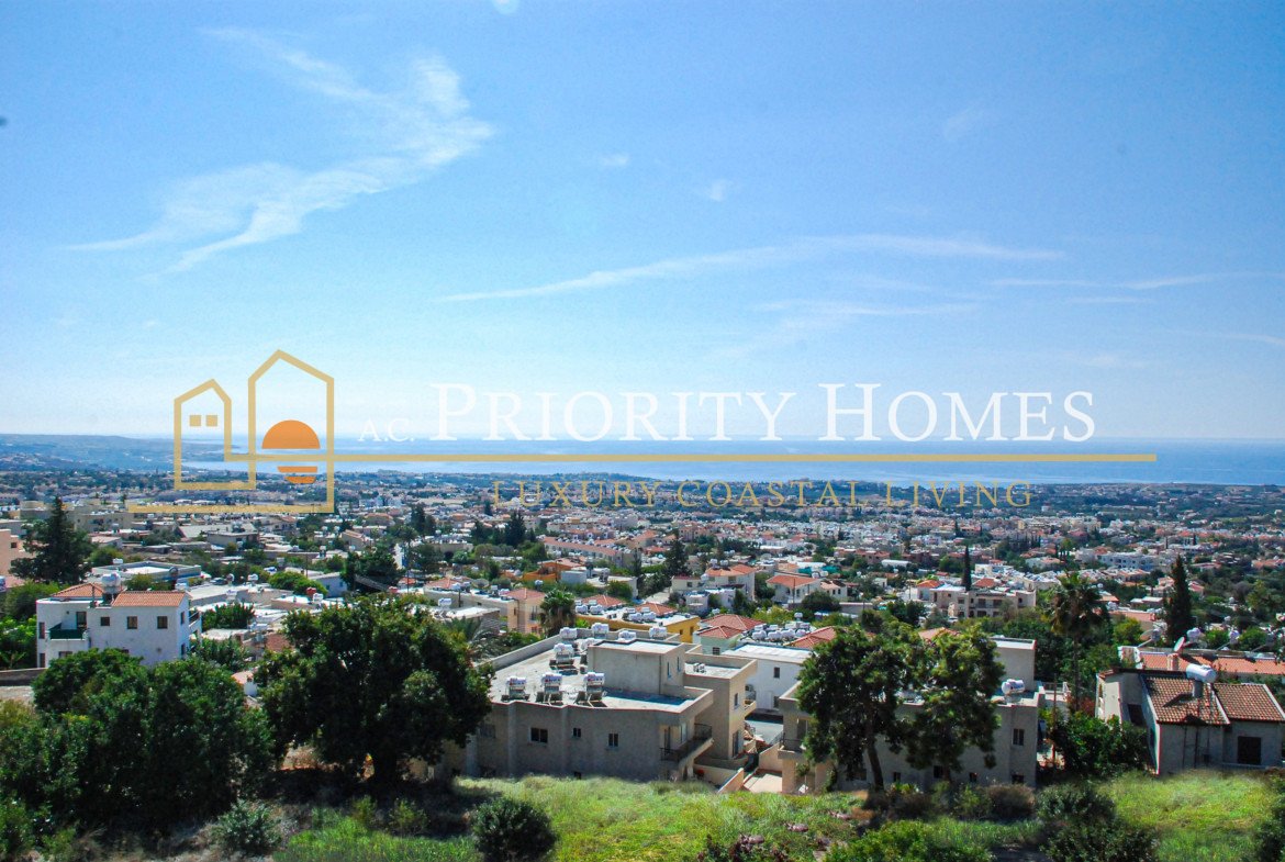 Five-Bedroom Villas with Panoramic Sea Views in Pegeia