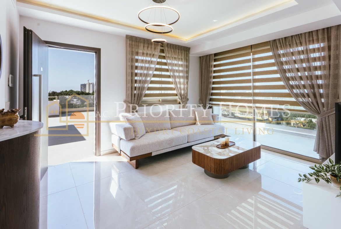 Contemporary Two-Bedroom Penthouse with Private Roof Terrace in Kato Paphos