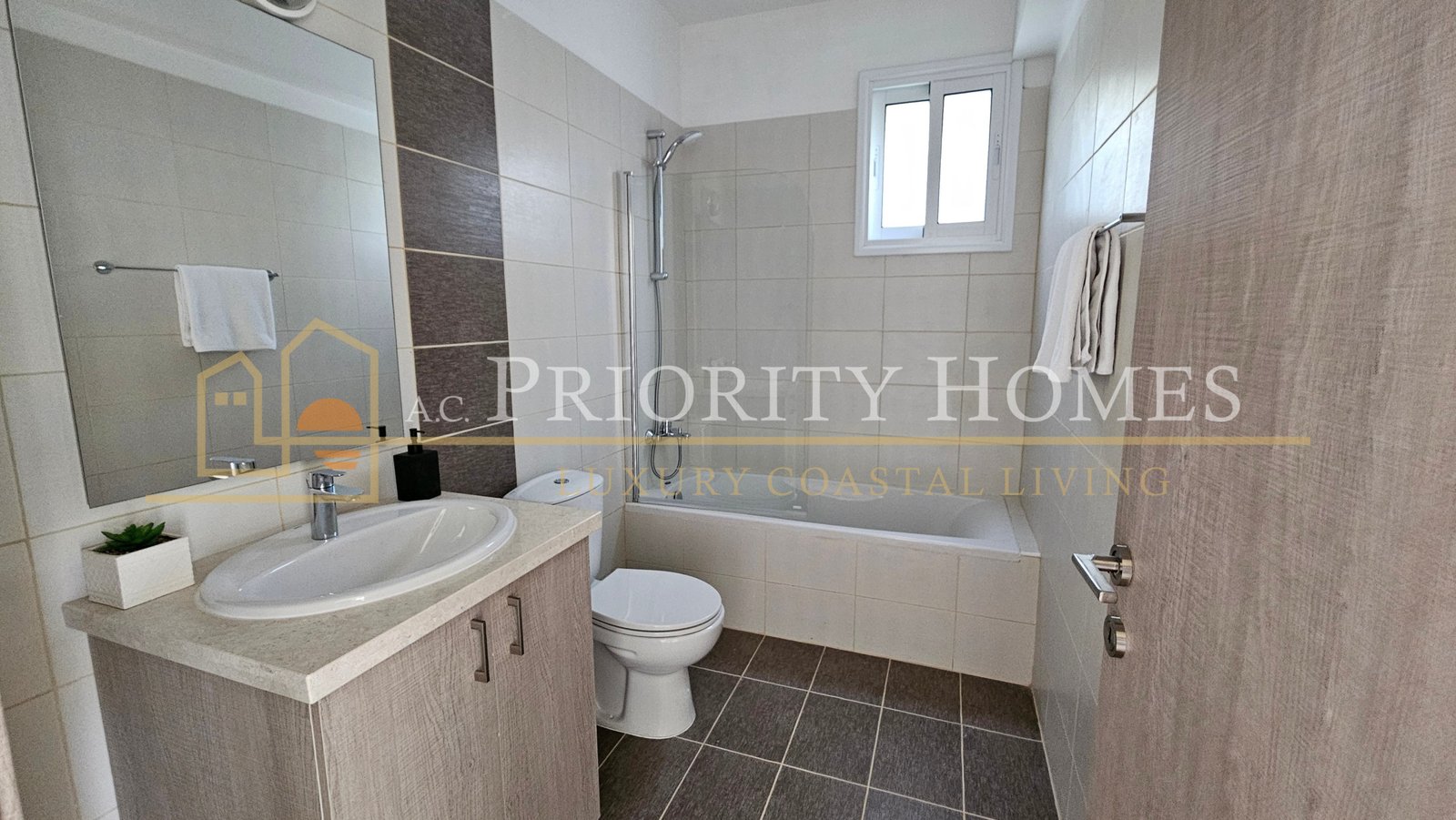 Three-Bedroom Mediterranean Villas in Pegeia – St George