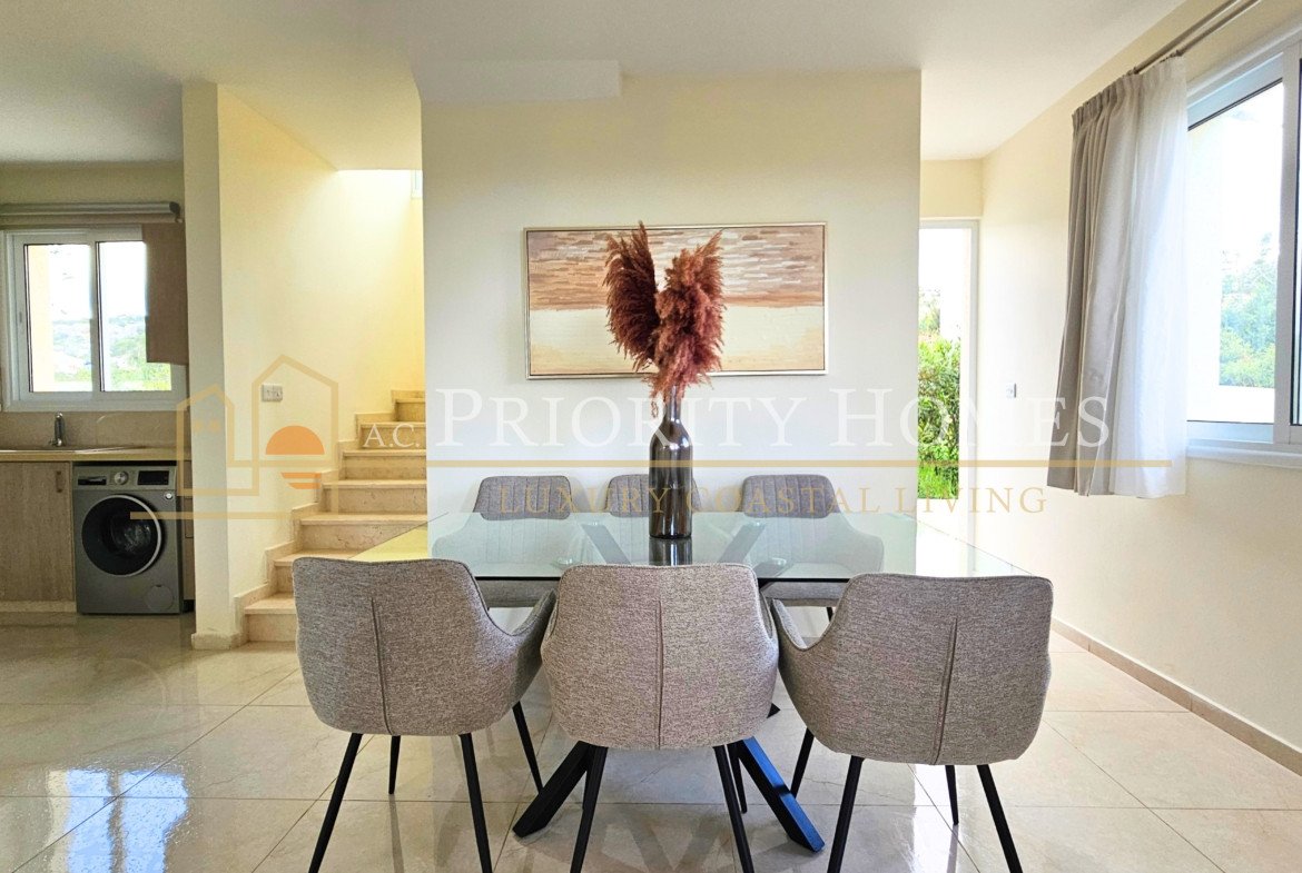 Three-Bedroom Mediterranean Villas in Pegeia – St George
