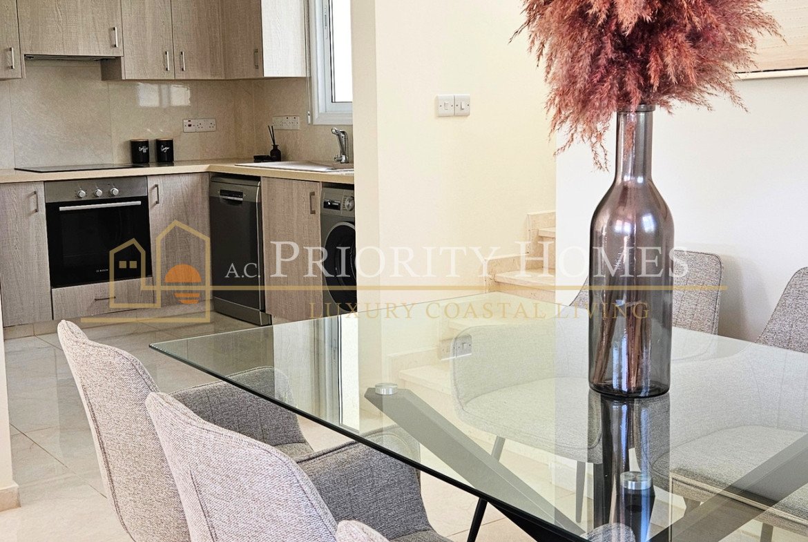 Three-Bedroom Mediterranean Villas in Pegeia – St George