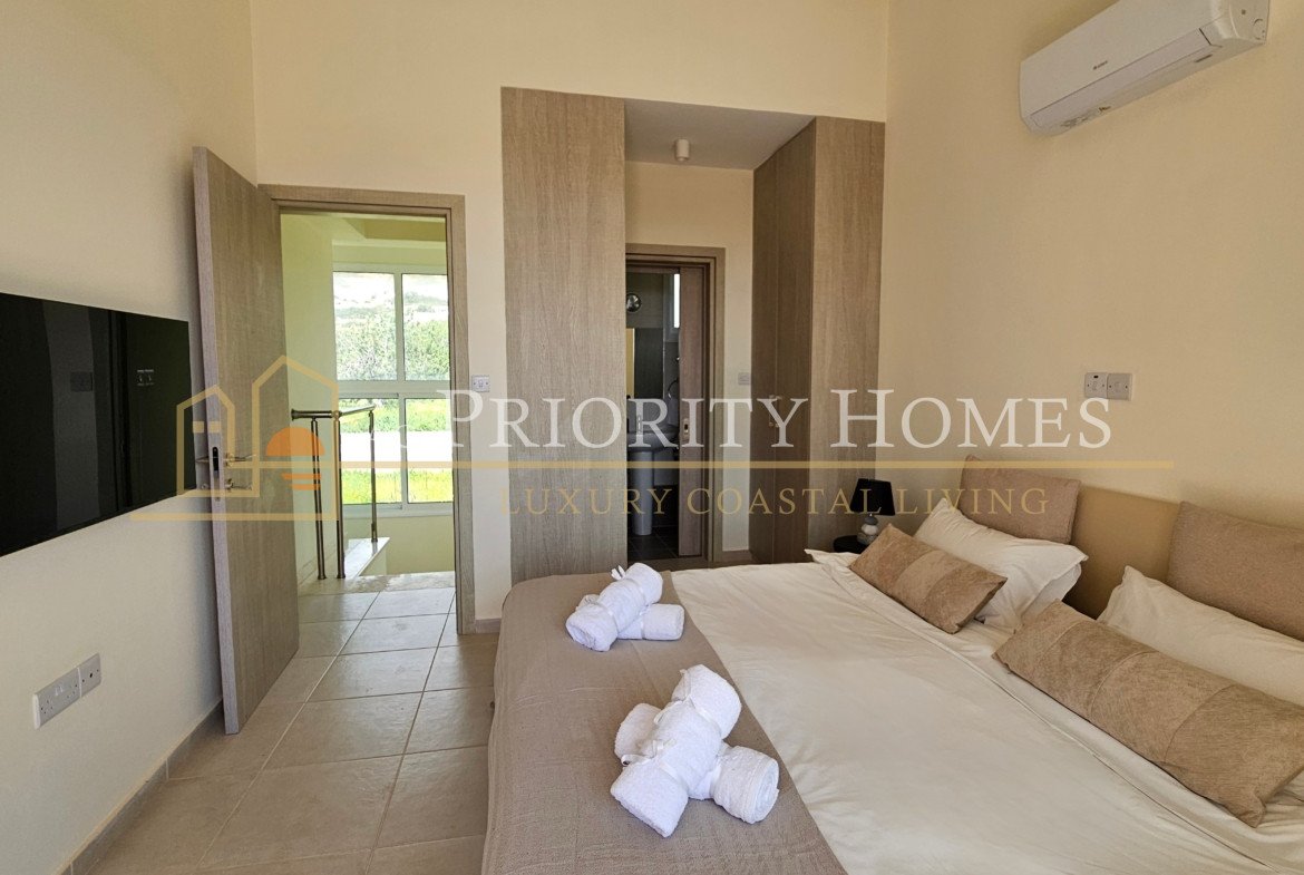 Three-Bedroom Mediterranean Villas in Pegeia – St George