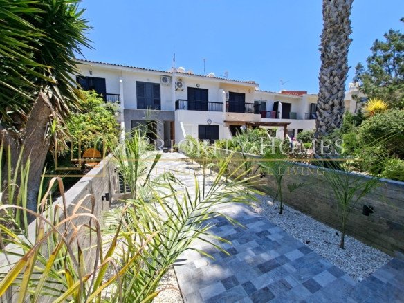 For Sale Townhouse in Kato Paphos