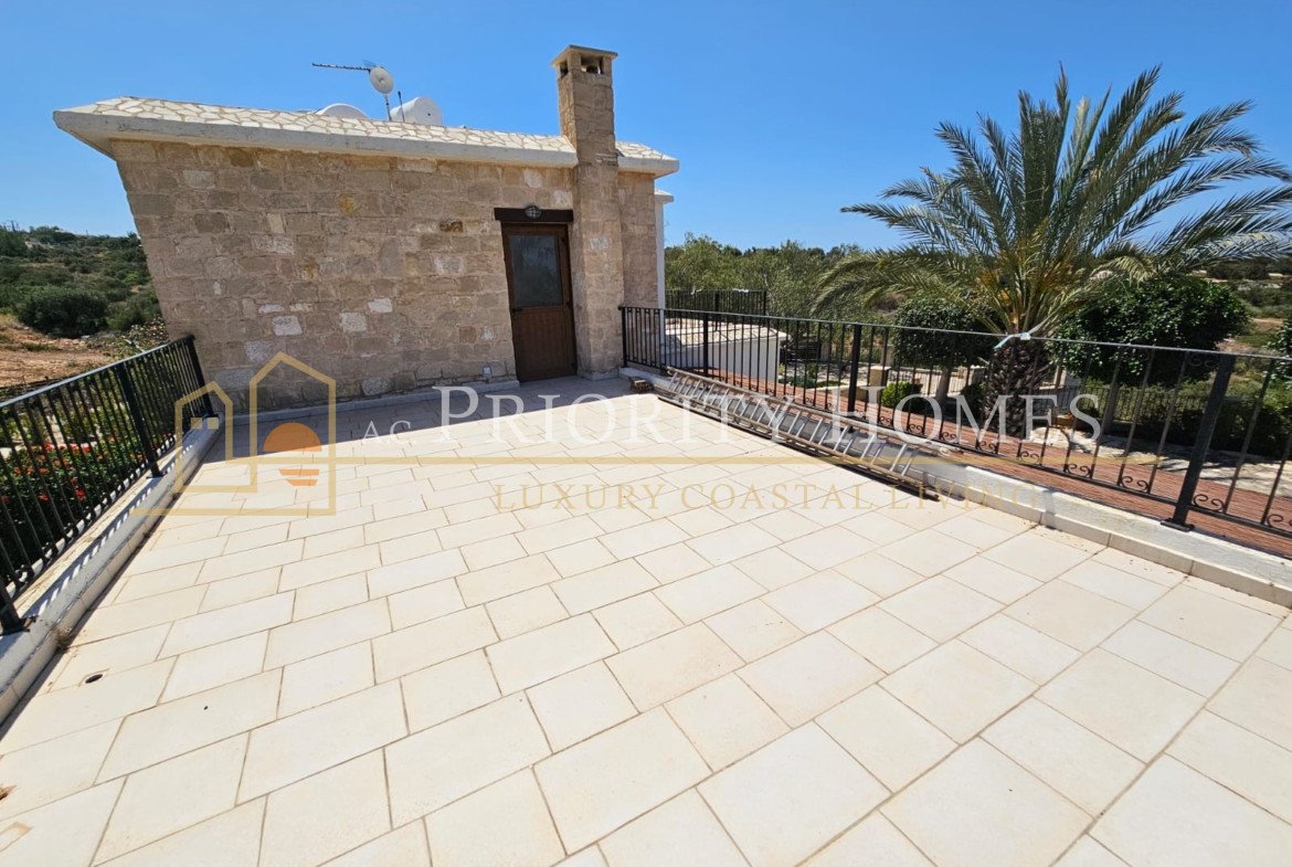 Three‑Bedroom Sea‑View Villa in St. Georges, Pegeia