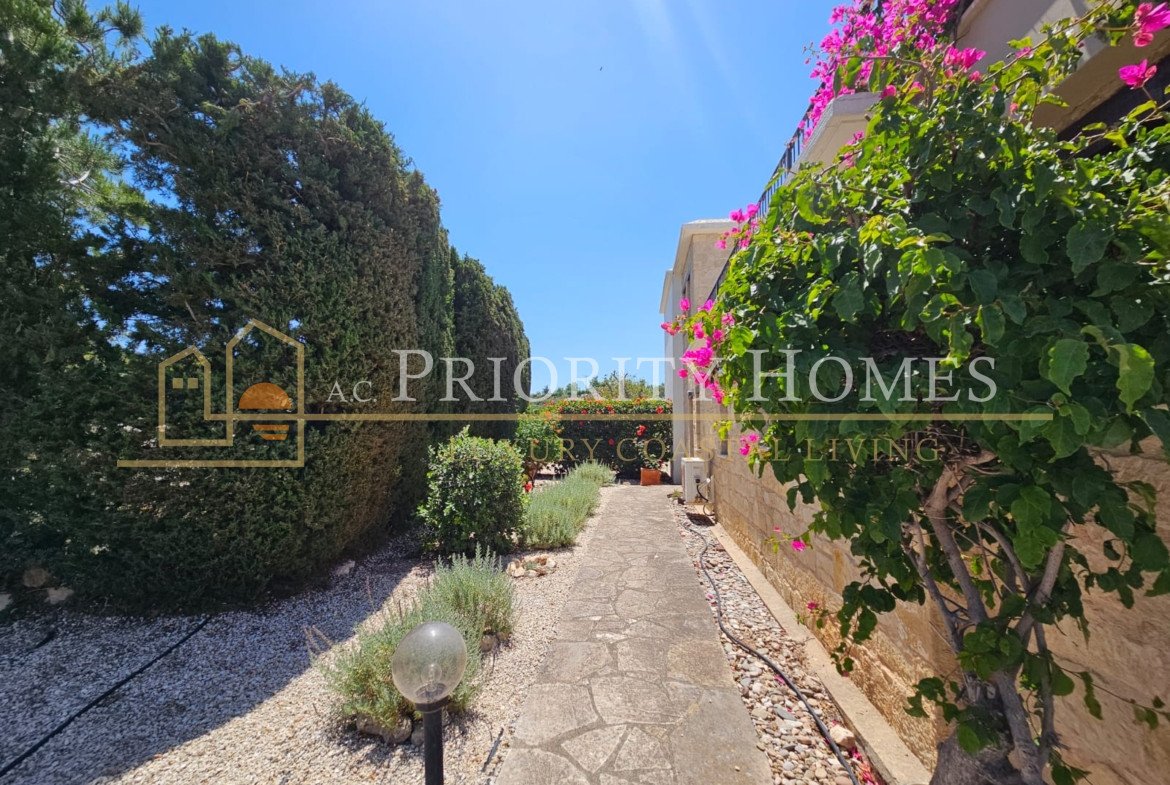 Three‑Bedroom Sea‑View Villa in St. Georges, Pegeia