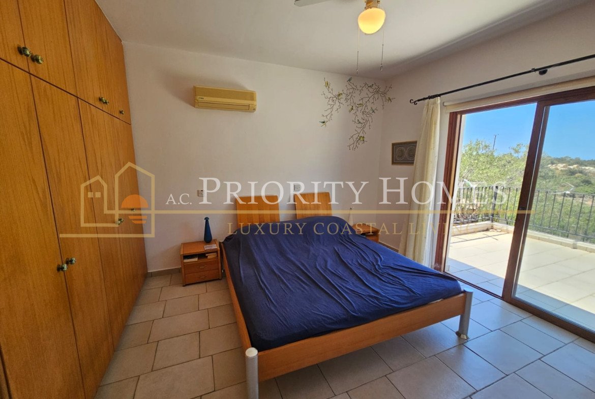 Three‑Bedroom Sea‑View Villa in St. Georges, Pegeia