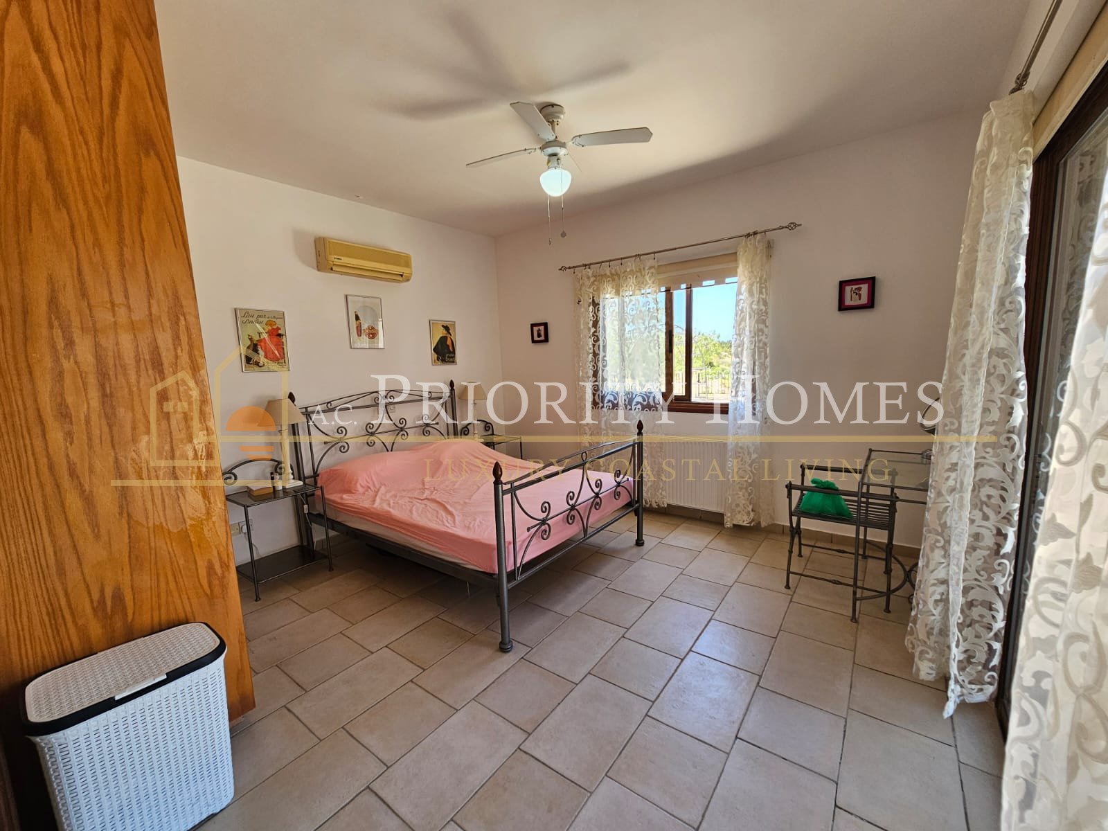 Three‑Bedroom Sea‑View Villa in St. Georges, Pegeia