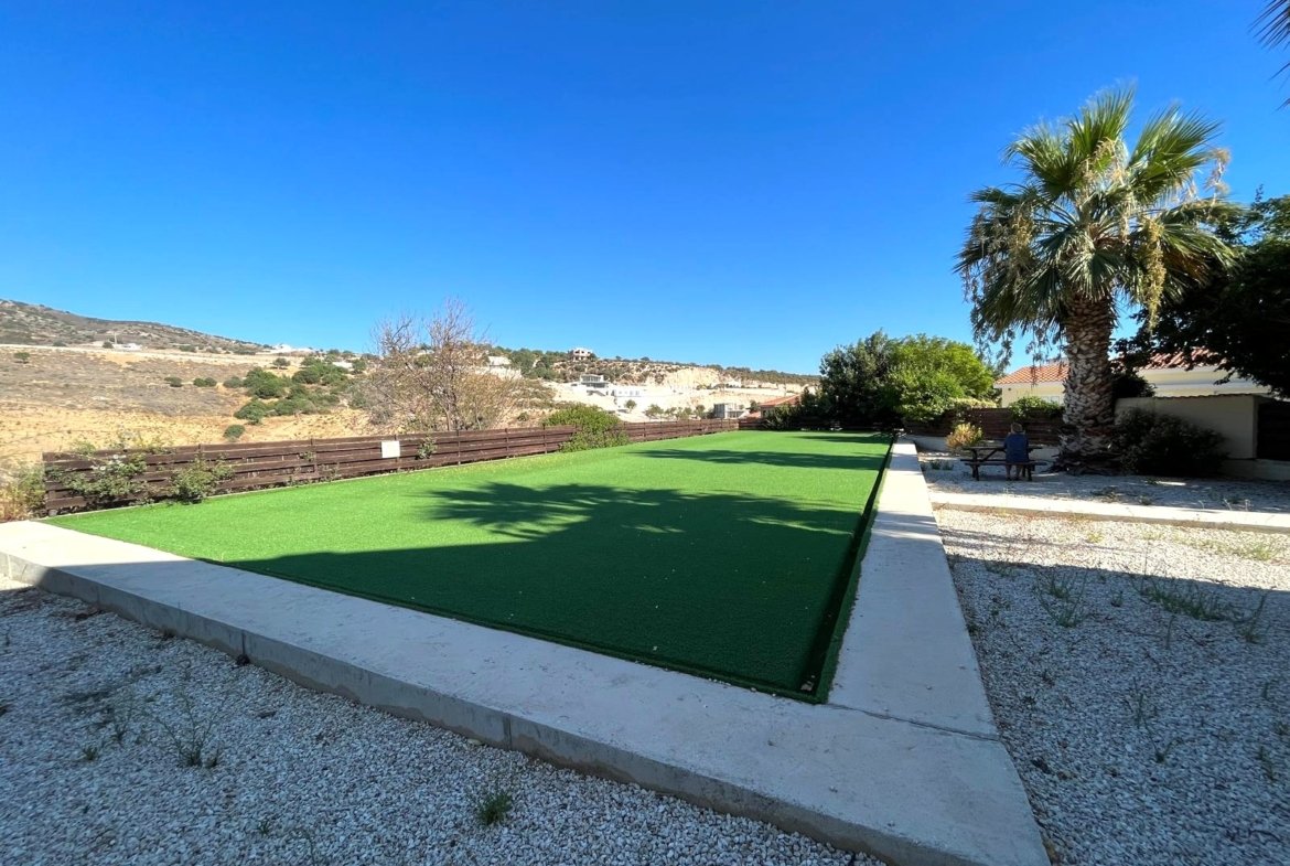 For Rent Two-Bedroom Corner Apartment in Pegeia